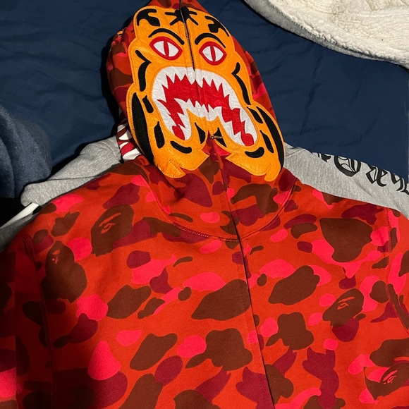 Bape tiger hoodie red - Picture 3 of 3